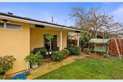  23663 Las Palmas Ave, Madera, CA 93637 - Photo 25