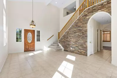  3133 Amberwood Ln, Escondido, CA 92027 - Photo 3