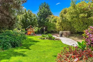 8745 Caminito Sueno, La Jolla, CA 92037 - Photo 27