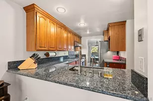 8745 Caminito Sueno, La Jolla, CA 92037 - Photo 7