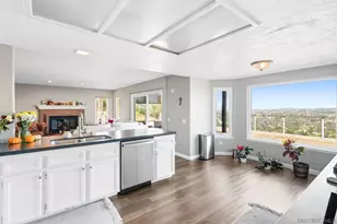 363 Surrey Dr, Bonita, CA 91902 - Photo 11