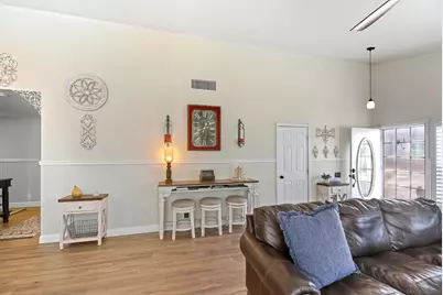  2121 Emberwood Way, Escondido, CA 92029 - Photo 3