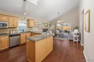 2427 Heatherwood Ct, Escondido, CA 92026 - Photo 11