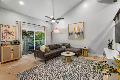  3320 Caminito Eastbluff #135, La Jolla, CA 92037 - Photo 5