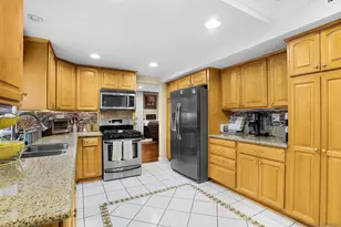 690 False Point Ct, Chula Vista, CA 91911 - Photo 9