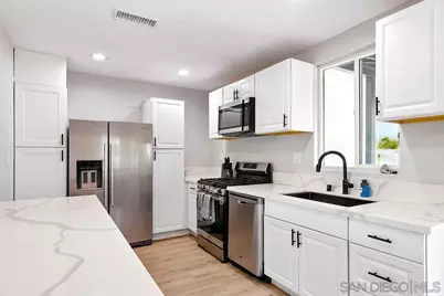  520 Grant Street, Oceanside, CA 92054 - Photo 17