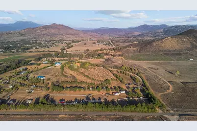  30920 Palm Ave, Hemet, CA 92543 - Photo 45