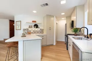 8662 Villa La Jolla Dr, La Jolla, CA 92037 - Photo 3