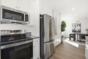 4224 Governor Dr, San Diego, CA 92122 - Photo 15