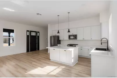  702 Passion Court, Vista, CA 92083 - Photo 9