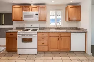 6460 Convoy Ct, San Diego, CA 92117 - Photo 9