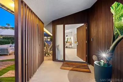  7846 Esterel Dr, La Jolla, CA 92037 - Photo 5