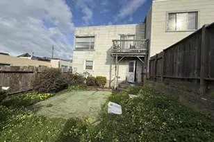 2537 Pacheco St, San Francisco, CA 94116 - Photo 27