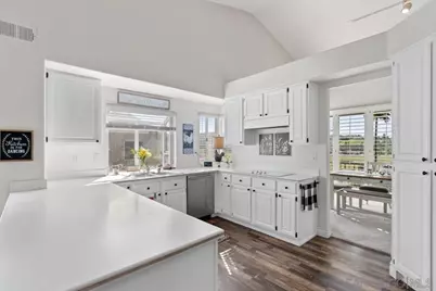  56 Via Casitas, Bonsall, CA 92003 - Photo 9