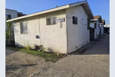  837 W 65th, Los Angeles, CA 90044 - Photo 3