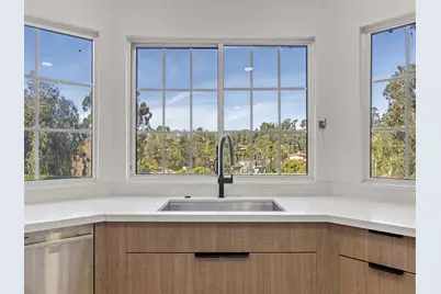  17515 Circa Oriente, Rancho Santa Fe, CA 92067 - Photo 13