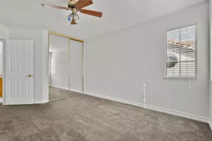 28885 Shadow Valley Ln, Santa Clarita, CA 91390 - Photo 41