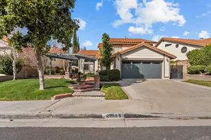 28885 Shadow Valley Ln, Santa Clarita, CA 91390 - Photo 3