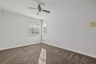 28885 Shadow Valley Ln, Santa Clarita, CA 91390 - Photo 39