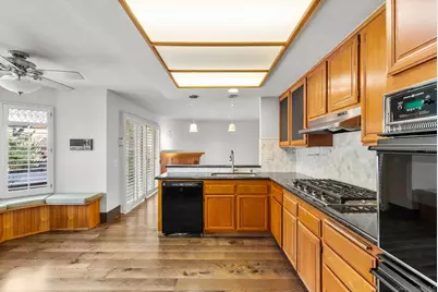  28885 Shadow Valley Ln, Santa Clarita, CA 91390 - Photo 23