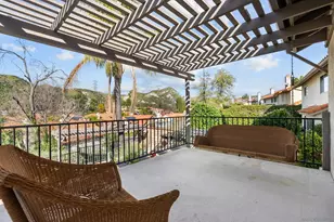 28885 Shadow Valley Ln, Santa Clarita, CA 91390 - Photo 49