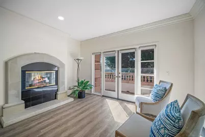  5380 Renaissance Ave, San Diego, CA 92122 - Photo 17