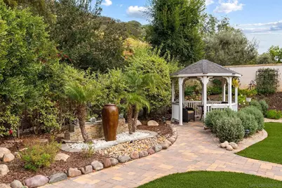  17051 San Antonio Rose Ct, San Diego, CA 92127 - Photo 15