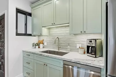  8153 Hudson Dr, San Diego, CA 92119 - Photo 15