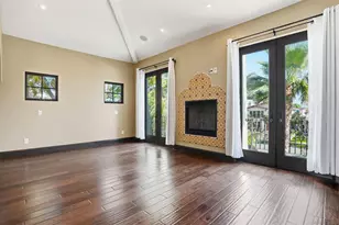 258 H Ave, Coronado, CA 92118 - Photo 21