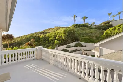  1028 Van Nuys St, San Diego, CA 92109 - Photo 25