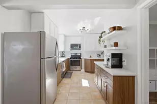 135 E 10th, Escondido, CA 92025 - Photo 11