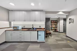 300 W Beech St, San Diego, CA 92101 - Photo 31