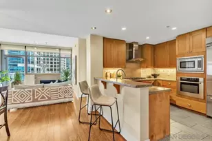 700 W E St, San Diego, CA 92101 - Photo 5