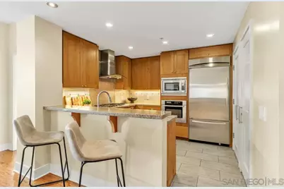  700 W E St #1905, San Diego, CA 92101 - Photo 5