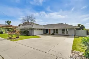 6925 Hyde Park Dr, San Diego, CA 92119 - Photo 3