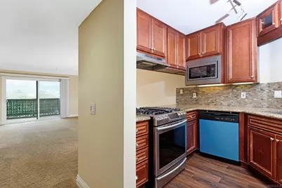  7509 Draper Ave #306, La Jolla, CA 92037 - Photo 7