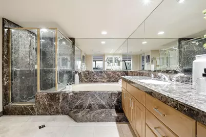  230 W Laurel #303, San Diego, CA 92101 - Photo 17