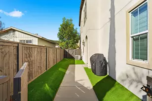 8691 Barbados Ln, Santee, CA 92071 - Photo 17