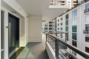 425 W Beech St, San Diego, CA 92101 - Photo 9