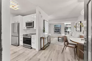 425 W Beech St, San Diego, CA 92101 - Photo 1