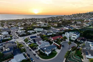 934 Candlelight Pl, La Jolla, CA 92037 - Photo 45