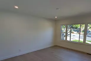 934 Candlelight Pl, La Jolla, CA 92037 - Photo 13