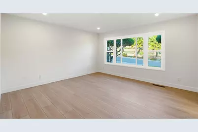  934 Candlelight Place, La Jolla, CA 92037 - Photo 23
