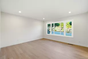 934 Candlelight Pl, La Jolla, CA 92037 - Photo 23