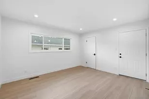 934 Candlelight Pl, La Jolla, CA 92037 - Photo 31