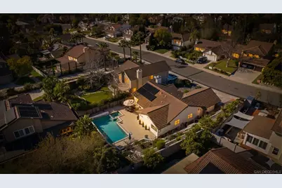  1693 Honeysuckle Ct, Encinitas, CA 92024 - Photo 3