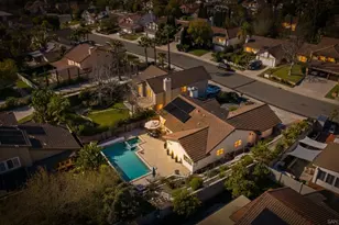 1693 Honeysuckle Ct, Encinitas, CA 92024 - Photo 3