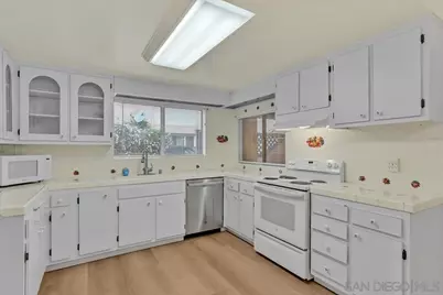  8785 Navajo Rd #6, San Diego, CA 92119 - Photo 5