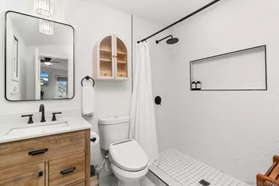  2318 Plum St, San Diego, CA 92106 - Photo 37