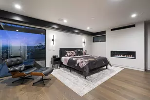 2035 Evergreen, San Diego, CA 92106 - Photo 19